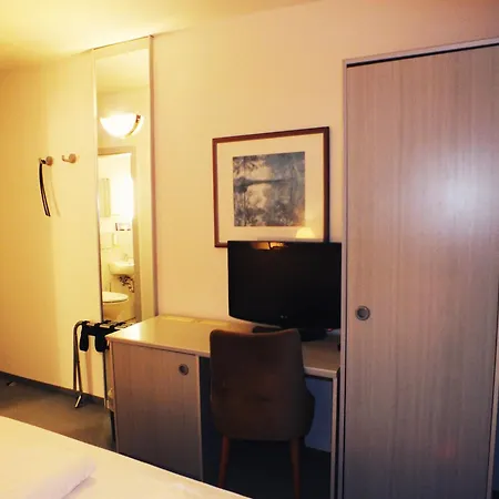 Hotel Werrapark Ferienhausanlage Am Sommerberg *