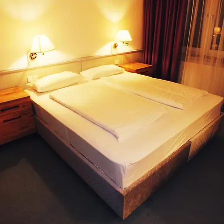 ホテル Werrapark Aktiv Am Sommerberg *