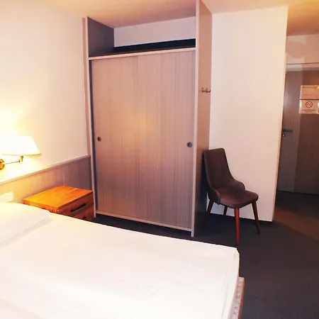 Hotel Werrapark Ferienhausanlage Am Sommerberg